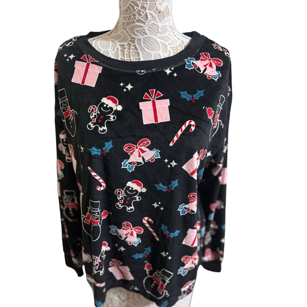 Holiday Time Cozy Black Christmas Sweatshirt With Gingerbread Men and More-Large